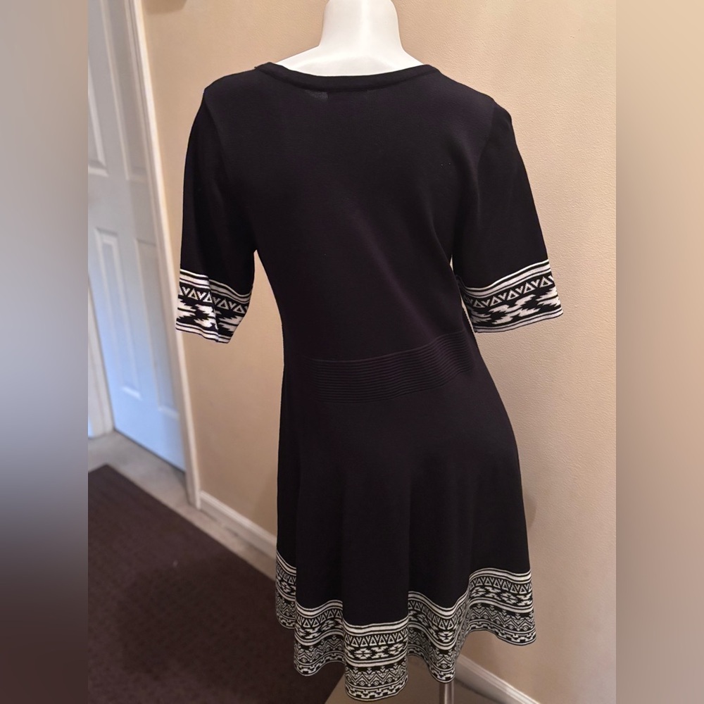 Nina Leonard Black and White Patterned Knit Sweater Dress Size XL Pre-Loved - Picture 4 of 13